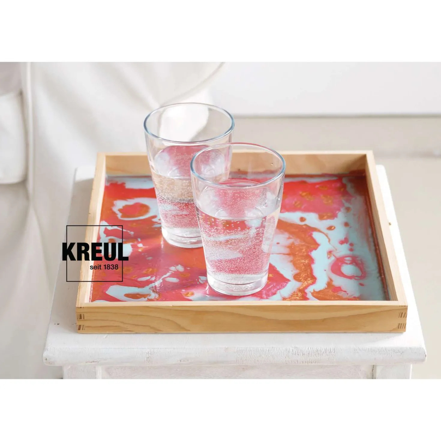 SOLO GOYA Pouring-Fluid