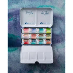 White Nights™ Aquarellfarben Set Metamorphosis mit 12 Näpfe im Metallkasten