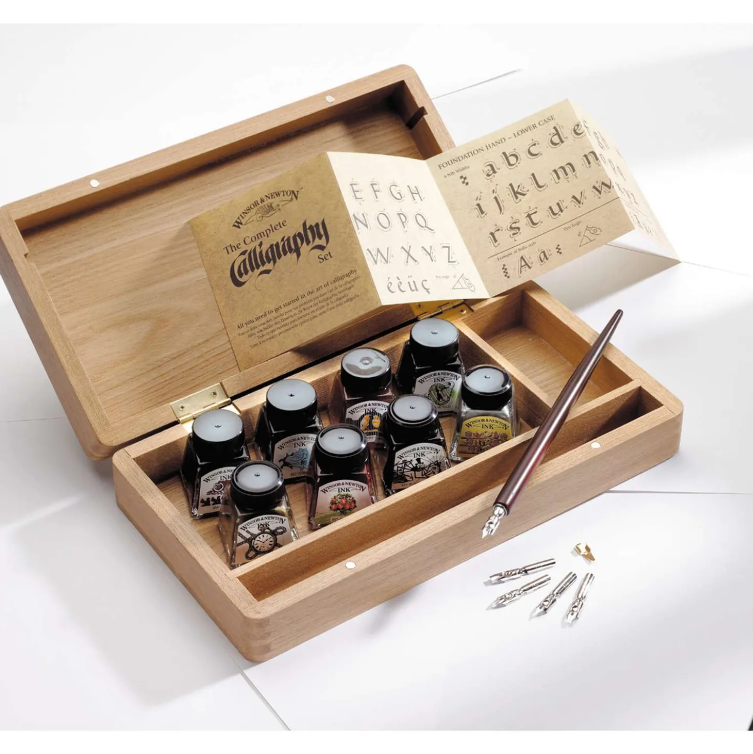 WINSOR & NEWTON™ Kalligraphie-Holzbox